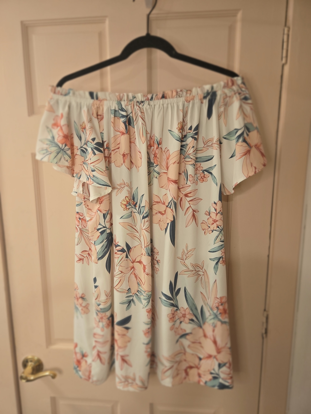 Cupshe Floral Off-Shoulder Dress in Cream and Peach